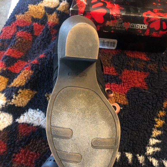 Fergalicious Wicket boot - Picture 3 of 4